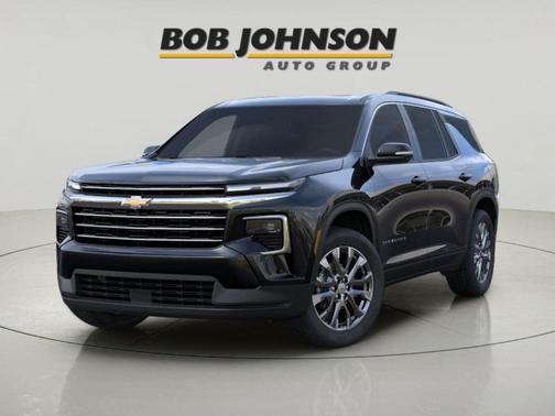 Mosaic Black Metallic 2026 Chevrolet Traverse LT