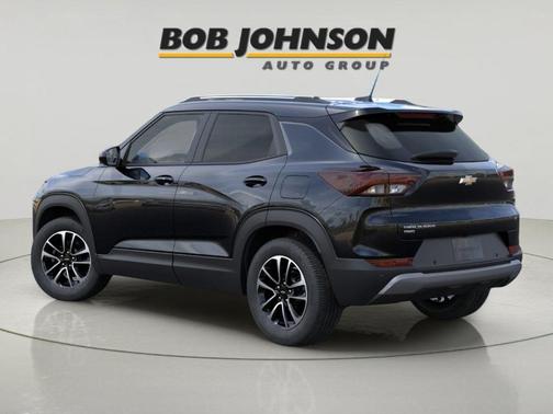 Mosaic Black Metallic 2026 Chevrolet Trailblazer LT