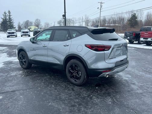 2025 Chevrolet Blazer LT