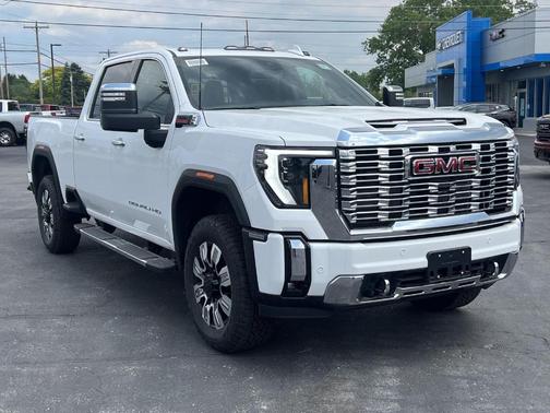 Summit White 2026 GMC Sierra 2500 Denali