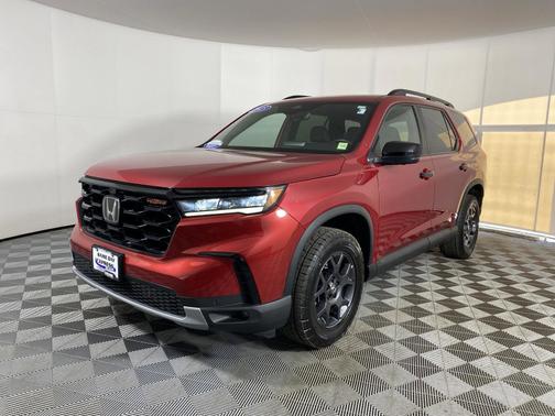 Radiant Red Metallic Ii 2023 Honda Pilot