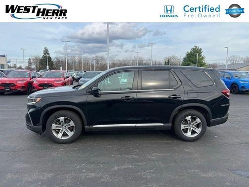 Crystal Black Pearl 2023 Honda Pilot