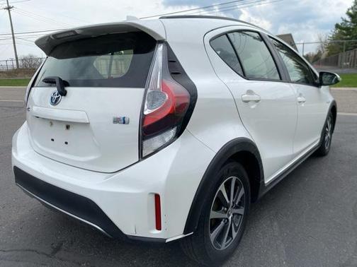 2018 Toyota Prius c Four
