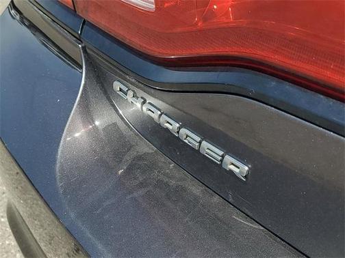 2013 Dodge Charger SE