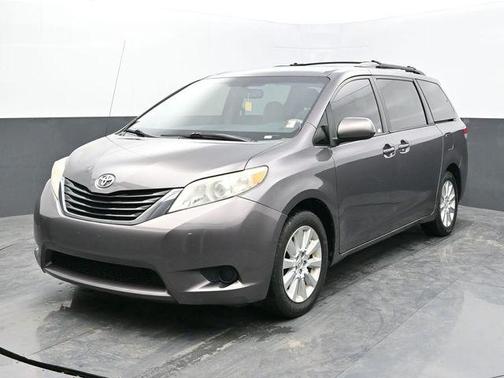 2013 Toyota Sienna LE