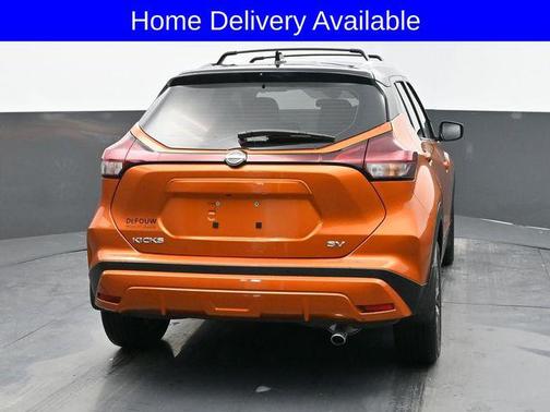 2022 Nissan Kicks SV