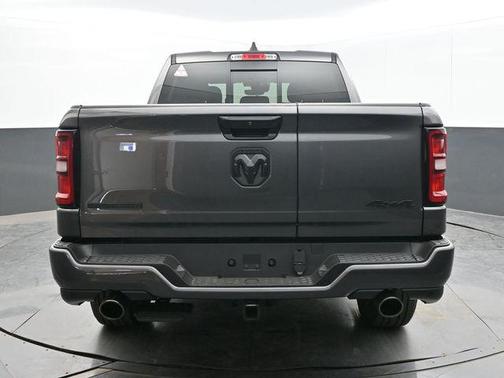 Granite Crystal Metallic Clearcoat 2026 RAM 1500 Big Horn/Lone Star