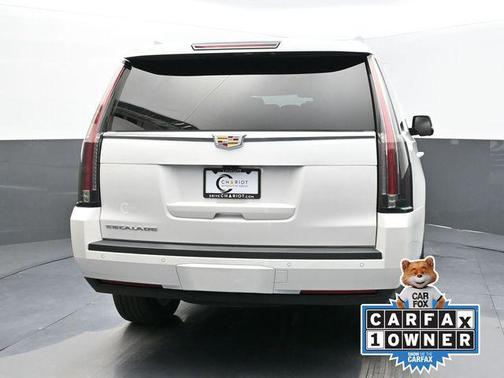 2020 Cadillac Escalade Luxury