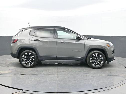 Sting-Gray Clearcoat 2024 Jeep Compass Limited