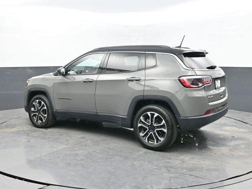 Sting-Gray Clearcoat 2024 Jeep Compass Limited