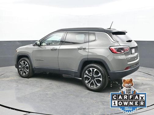 Sting-Gray Clearcoat 2024 Jeep Compass Limited