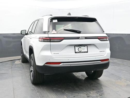 Bright White Clearcoat 2026 Jeep Grand Cherokee Limited
