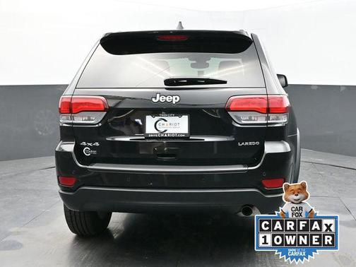 2022 Jeep Grand Cherokee Laredo