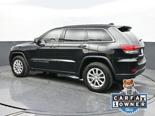 2022 Jeep Grand Cherokee Laredo