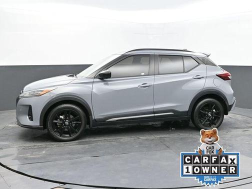 2022 Nissan Kicks SR