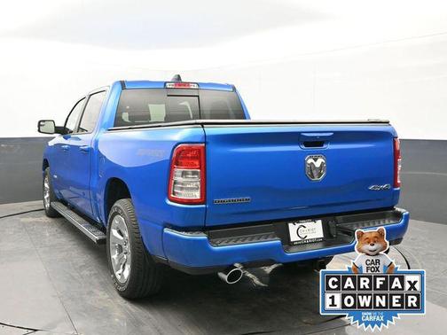 Hydro Blue Pearlcoat 2022 RAM 1500 Big Horn/Lone Star