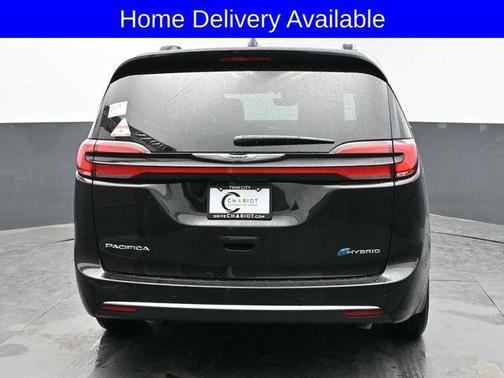 2025 Chrysler Pacifica L