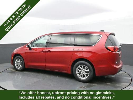 2026 Chrysler Voyager LX