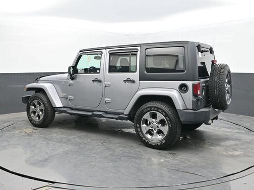 Billet Silver Metallic Clearcoat 2018 Jeep Wrangler JK Unlimited Sahara