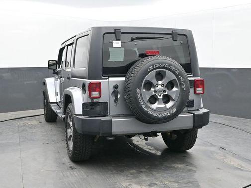 Billet Silver Metallic Clearcoat 2018 Jeep Wrangler JK Unlimited Sahara
