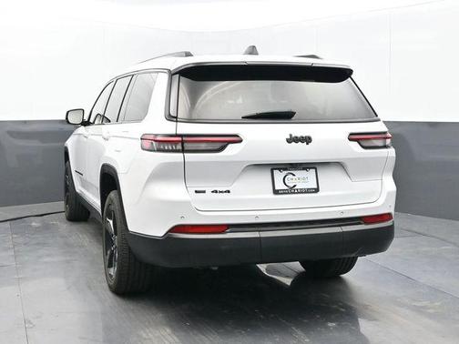 2022 Jeep Grand Cherokee L Altitude