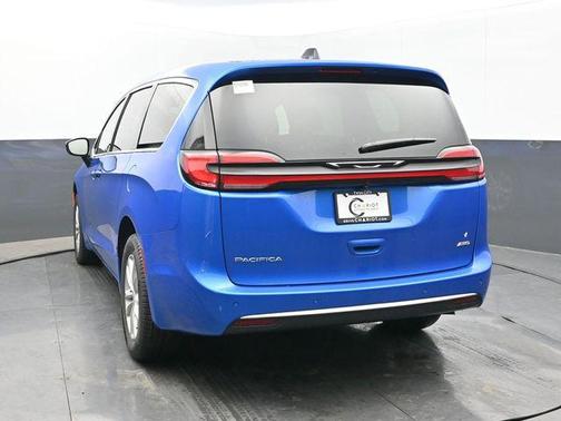 Hydro Blue Pearlcoat 2027 Chrysler Pacifica L
