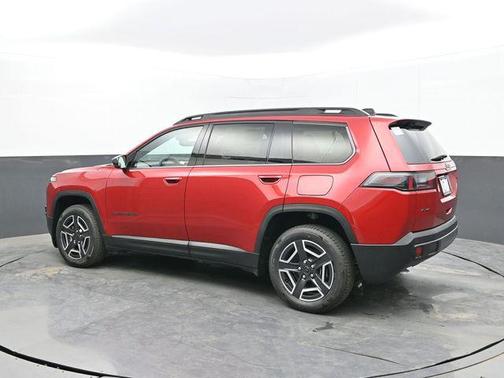 Red Hot Pearlcoat 2026 Jeep Cherokee Limited