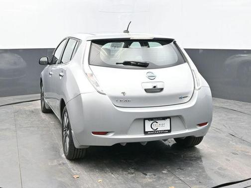 2017 Nissan Leaf SL