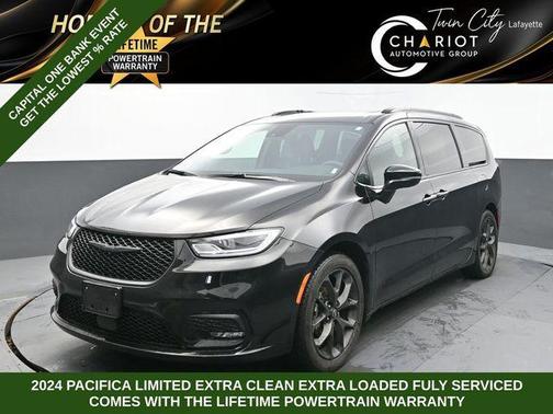Diamond Black Crystal Pearlcoat 2025 Chrysler Pacifica Limited
