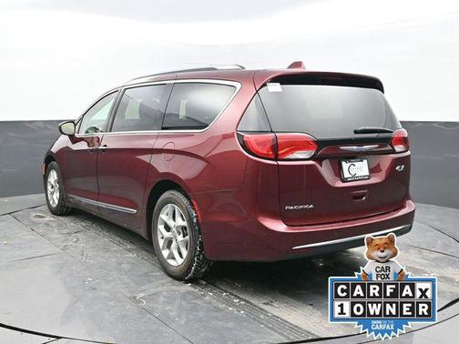 2018 Chrysler Pacifica Touring-L Plus
