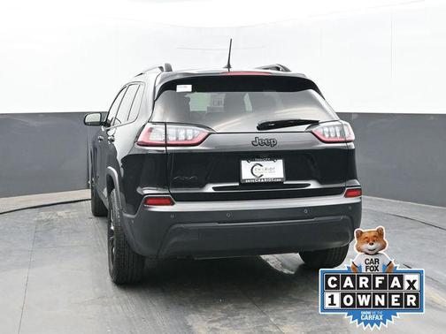 Diamond Black Crystal Pearlcoat 2023 Jeep Cherokee Altitude