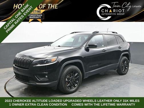 Diamond Black Crystal Pearlcoat 2023 Jeep Cherokee Altitude