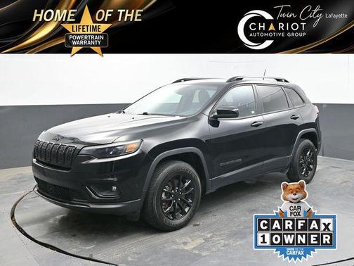 Diamond Black Crystal Pearlcoat 2023 Jeep Cherokee Altitude