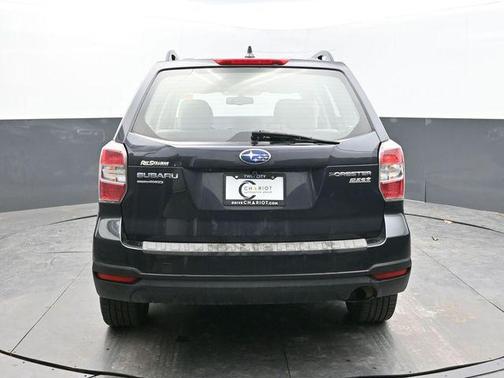 2016 Subaru Forester 2.5i