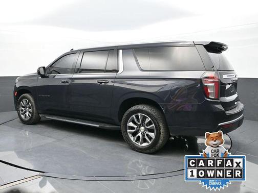 2023 Chevrolet Suburban LT