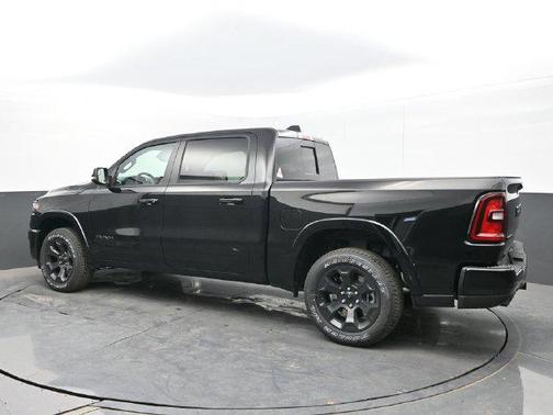 Diamond Black Crystal Pearlcoat 2026 RAM 1500 Big Horn/Lone Star