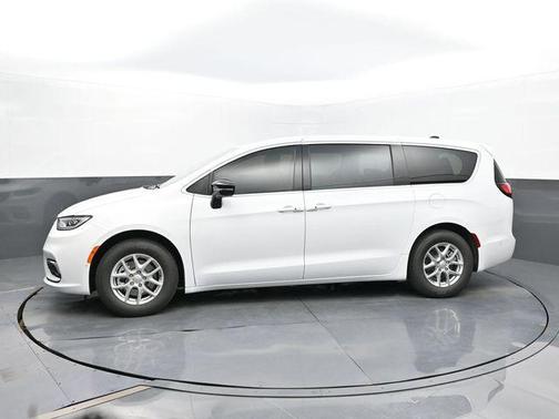 2025 Chrysler Pacifica L