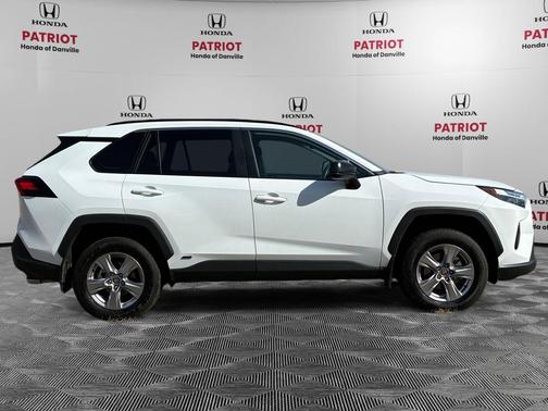 2025 Toyota RAV4 Hybrid LE