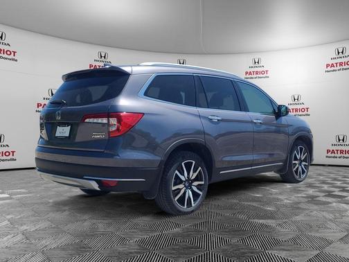 Gray 2021 Honda Pilot Touring 7-Passenger