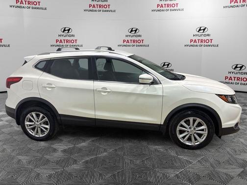 2017 Nissan Rogue Sport SV