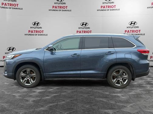 Blue 2017 Toyota Highlander Limited Platinum