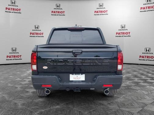 Crystal Black 2026 Honda Ridgeline Black Edition