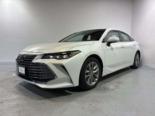 2020 Toyota Avalon XLE