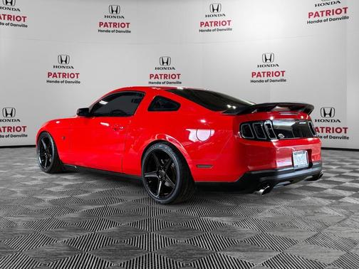 2011 Ford Mustang GT Premium