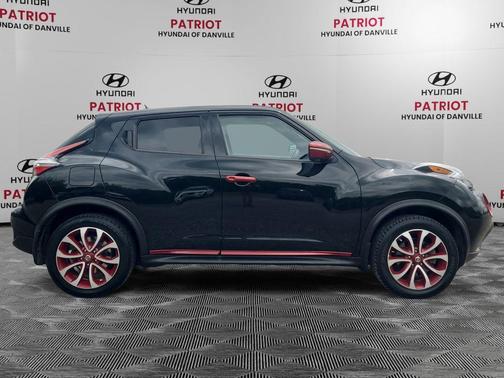 Black 2016 Nissan Juke SL