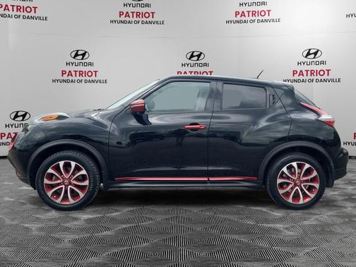 Black 2016 Nissan Juke SL