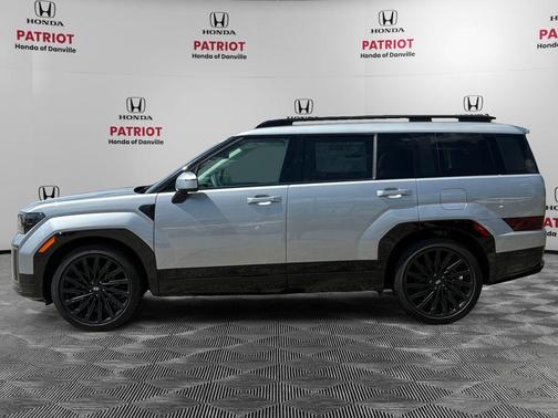 Shimmering Silver Pearl 2025 Hyundai SANTA FE Calligraphy