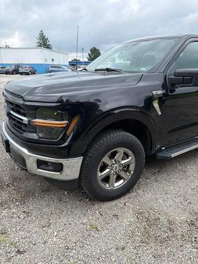 Black Metallic 2025 Ford F-150 XLT
