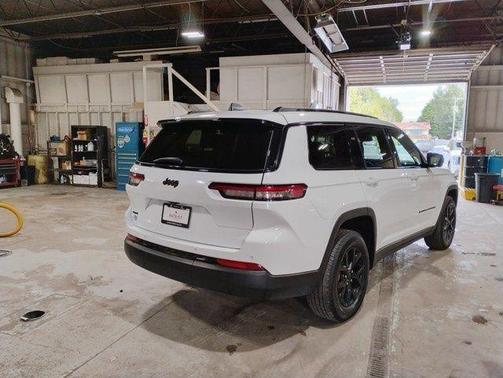 2024 Jeep Grand Cherokee L Laredo