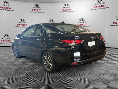 2021 Nissan Versa 1.6 SV